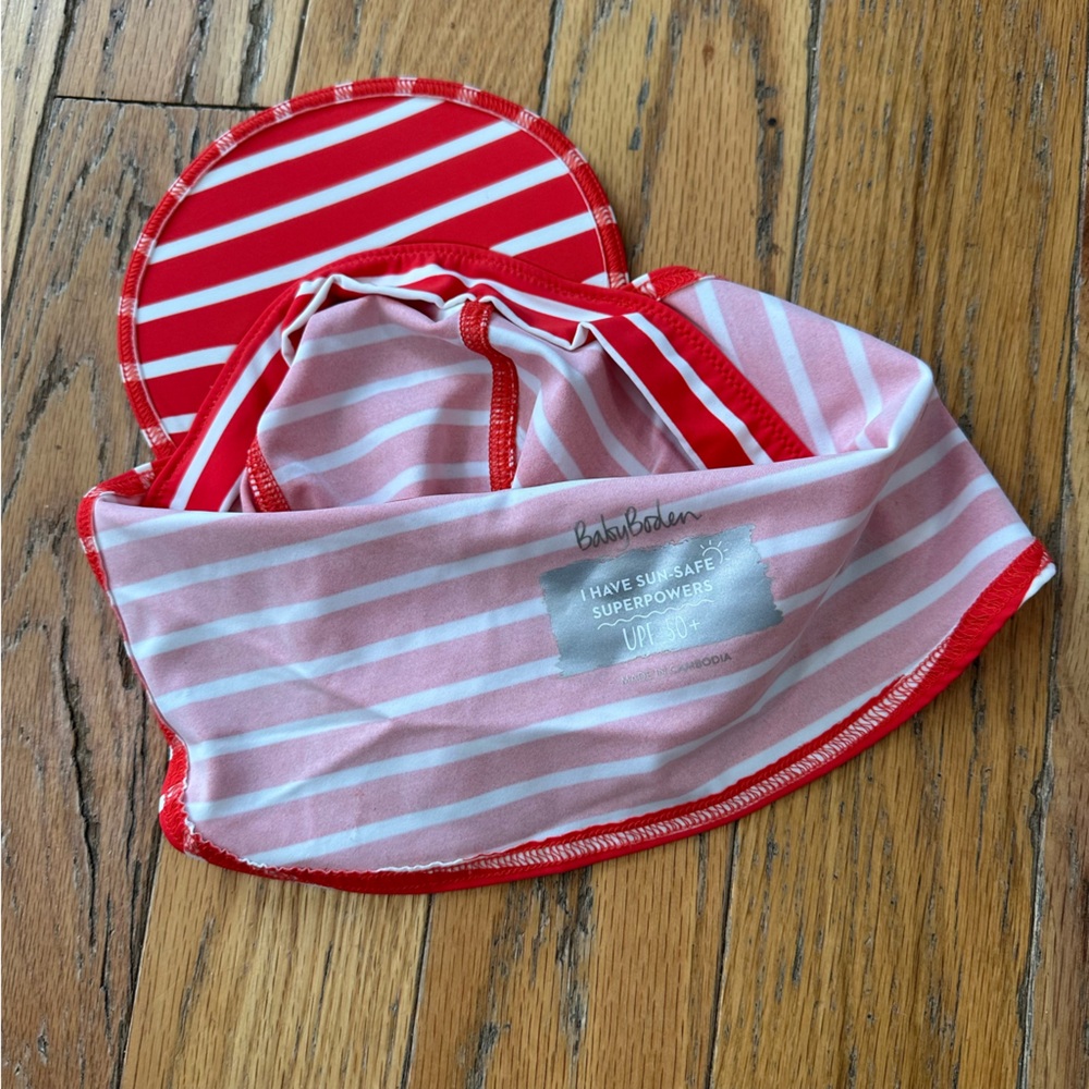 Baby Boden Red White Stripe Sun Safe Swim Hat UPF Size 2-3 Years - Picture 4 of 8
